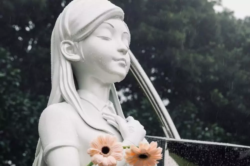 peringatan satu tahun Barbie Hsu Maezawa pictures via Instagram/@chendao_lee; Instagram/@hsushiyuan