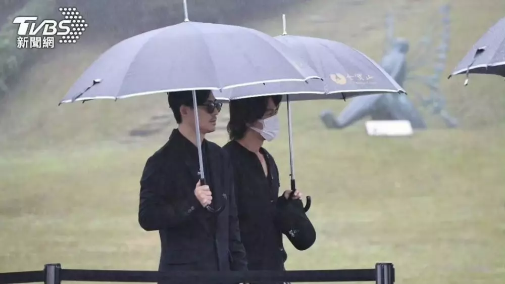 peringatan satu tahun Barbie Hsu Maezawa pictures via Instagram/@chendao_lee; Instagram/@hsushiyuan