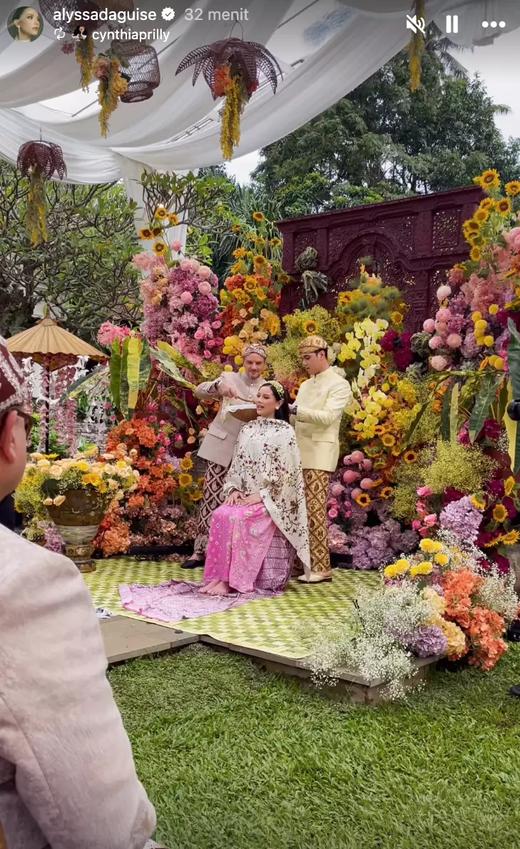 Al Ghazali Alyssa Daguise tasyakuran 7 bulanan berbagai sumber