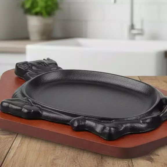 Bukan dicungkil pisau, begini trik rendam hot plate karatan agar bersih sempurna