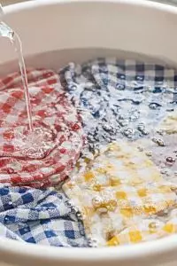 Lupakan sitrun, ini rahasia serbet dapur bersih maksimal hanya dengan rendaman simpel