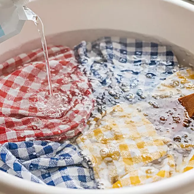 Lupakan sitrun, ini rahasia serbet dapur bersih maksimal hanya dengan rendaman simpel