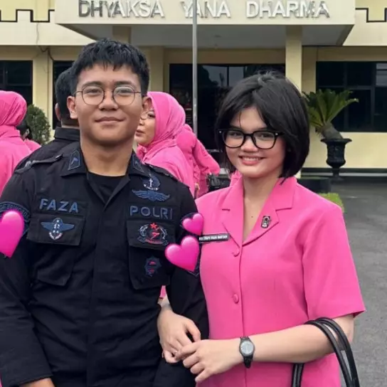Dinikahi anggota Brimob, 5 potret Yafi Tessa ‘Febri Dunia Terbalik' pakai seragam Bhayangkari