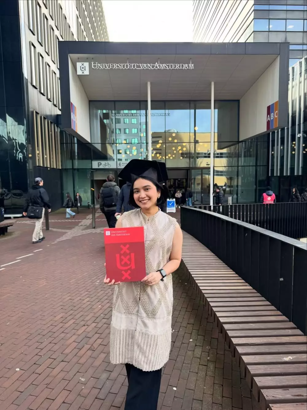 Rachel Amanda lulus S2 beasiswa BPI Instagram/@auroramanda95 Rachel Amanda lulus S2 beasiswa BPI Instagram/@auroramanda95