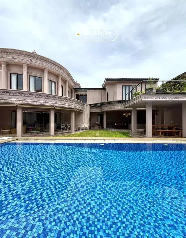 Rumah Anang Ashanty Dijual Instagram @griyapointproperty Rumah Anang Ashanty Dijual Instagram @griyapointproperty