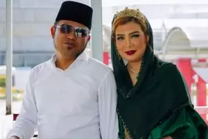 Kerap on point kenakan dress, 5 momen istri Gubernur Kaltim Sarifah Suraidah tampil simple dan praktis