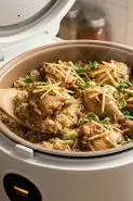 Resep nasi ayam jahe simpel masak pakai rice cooker, bisa ditinggal tidur pas sahur sudah jadi
