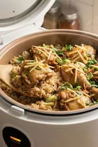 Resep nasi ayam jahe simpel masak pakai rice cooker, bisa ditinggal tidur pas sahur sudah jadi