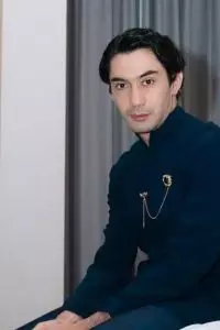 Reza menunjukkan sikap hati-hati namun penuh harap.