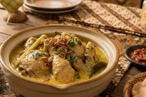 Resep opor ayam untuk lebaran, gurih dan kaya rempah ternyata nggak ribet masaknya