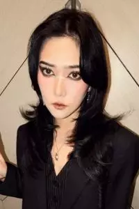 Dituding masuk sekte, ini jawaban reflektif Isyana Sarasvati dan reaksi sang suami