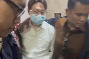 Mangkir wajib lapor dan live TikTok saat dipanggil polisi, Dokter Richard Lee akhirnya ditahan