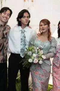 Adik dari Sheila Dara Aisha ini baru-baru ini membagikan perasaannya mengenai sosok Vidi yang telah dianggapnya sebagai saudara kandung