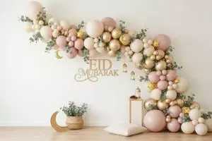 5 Cara membuat backdrop foto Lebaran sendiri di rumah ala studio profesional