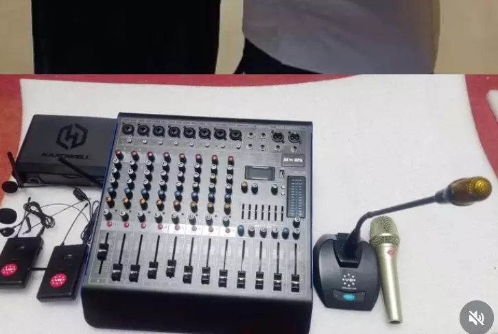 Vidi Aldiano donasi audio system  Instagram @v8harrykiss