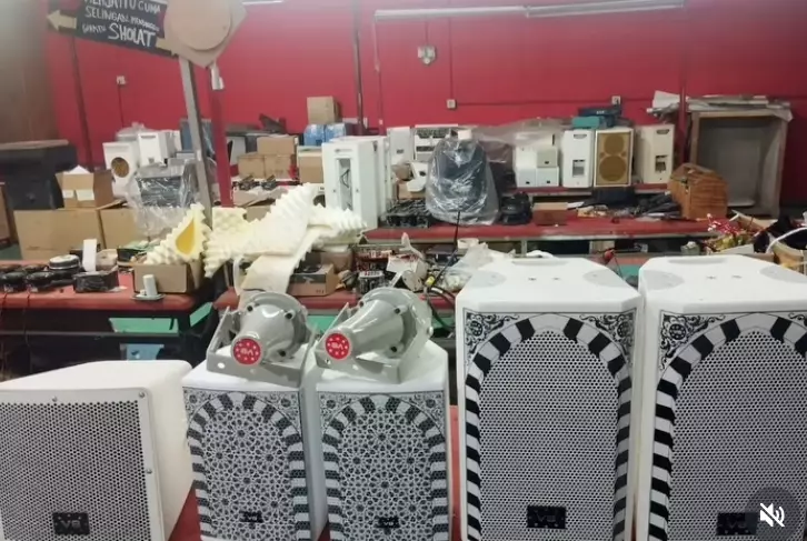 Vidi Aldiano donasi audio system  Instagram @v8harrykiss