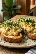 Resep egg toast lezat selesai dalam 10 menit, cocok bagi yang bosan sarapan nasi
