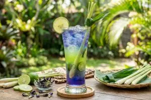 Minuman detox alami dari 1 racikan dapur, segar banget dan bantu netralisir lemak