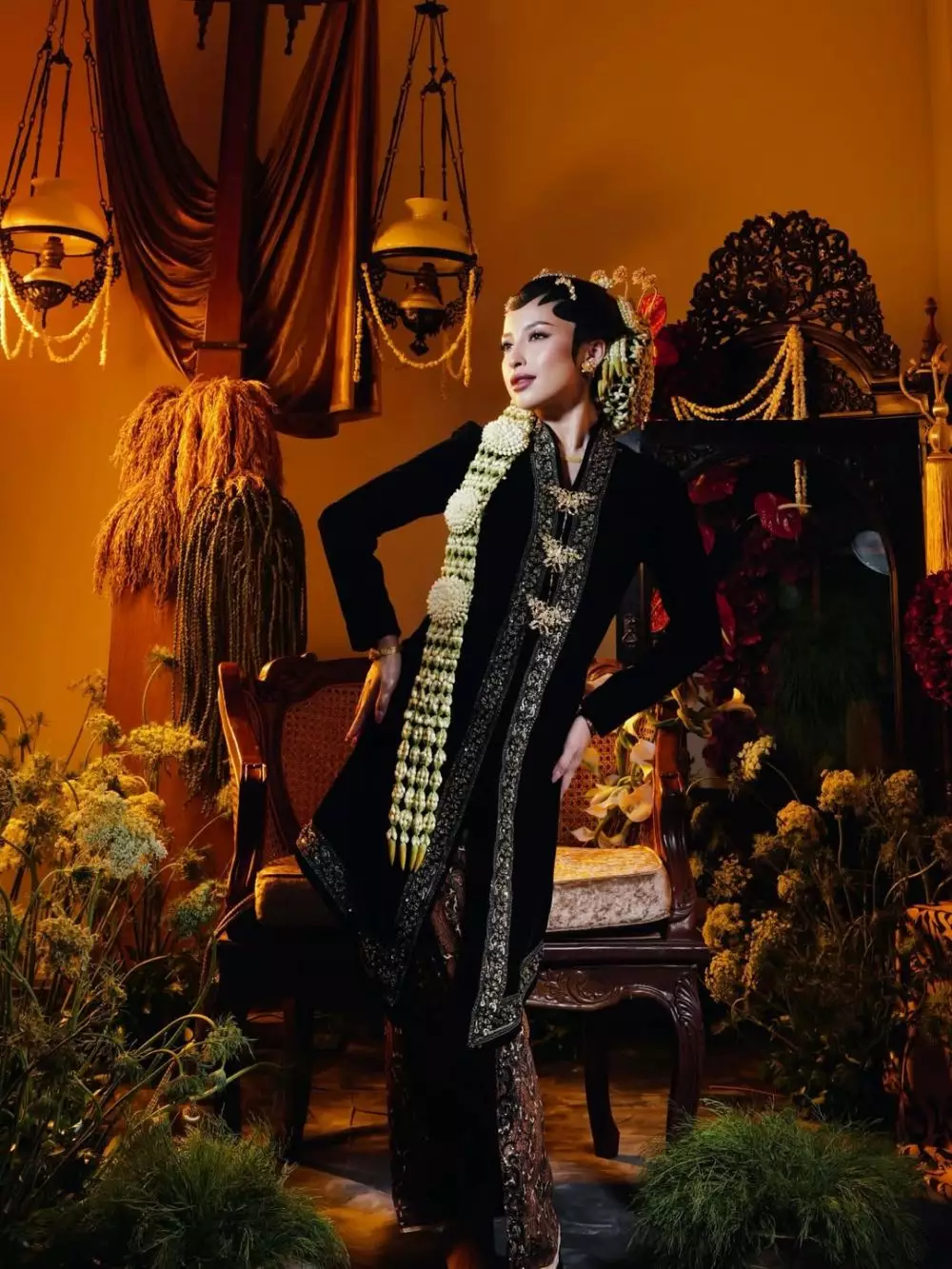 Jennifer Coppen Justin Hubner Photoshoot Adat Jawa Winston Gomez