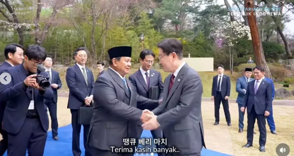 Presiden Prabowo Subianto Kasih Kado Bobby Presiden Lee Instagram @sekretariat.kabinet