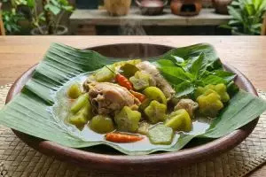 Resep garang asem ayam tanpa santan, gurih, segar dan anti ribet