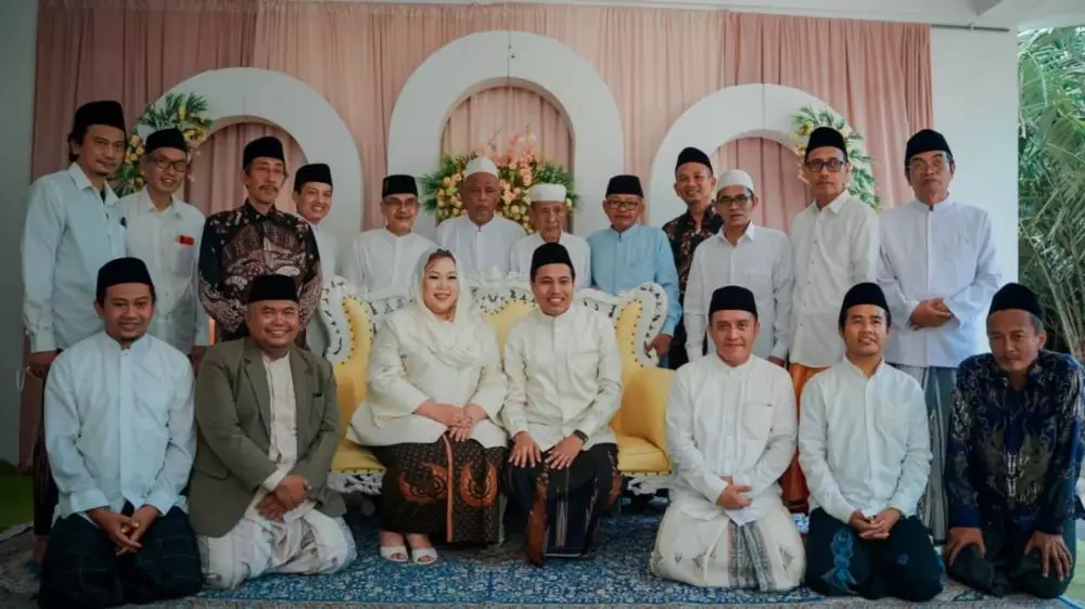 Inayah Wahid Menikah berbagai sumber 