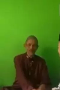 Selama masa perkenalan, pelaku yang menggunakan nama Erfastino Reynaldi Malawat tersebut berhasil meyakinkan korban dengan janji-janji manis.