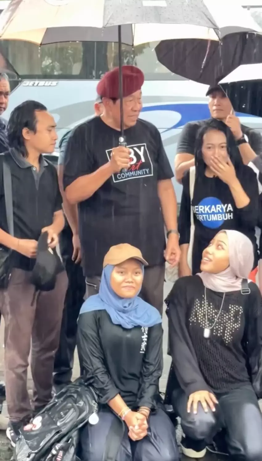 SBY melukis Bengawan Solo Instagram/@respatiardi