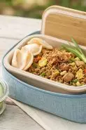 Nasi goreng bekal sering cepat basi? Ini 7 cara menyimpannya dengan benar