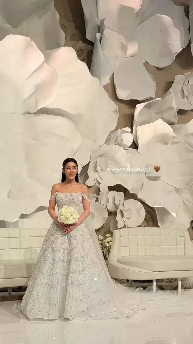 Pernikahan Teuku Rassya berbagai sumber