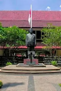 Sidang internal sempat ricuh.