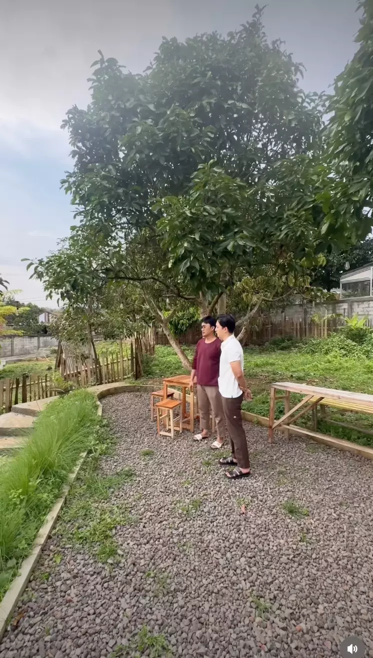 Rumah Bobby Tince Instagram @kikifarrel_