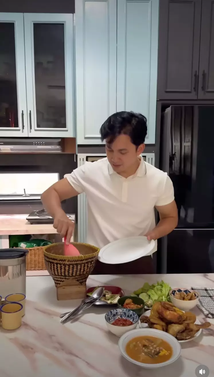 Rumah Bobby Tince Instagram @kikifarrel_