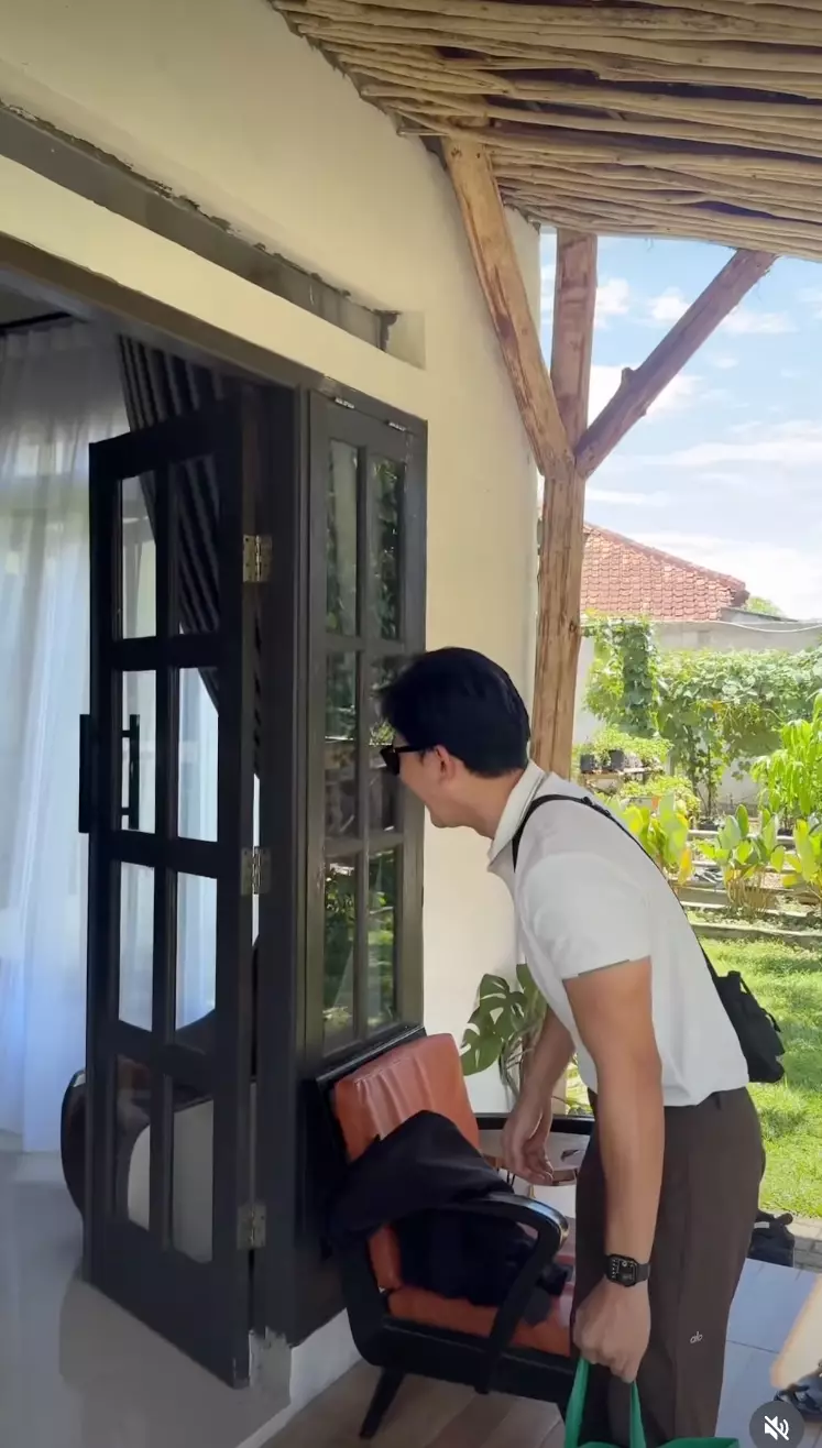 Rumah Bobby Tince Instagram @kikifarrel_