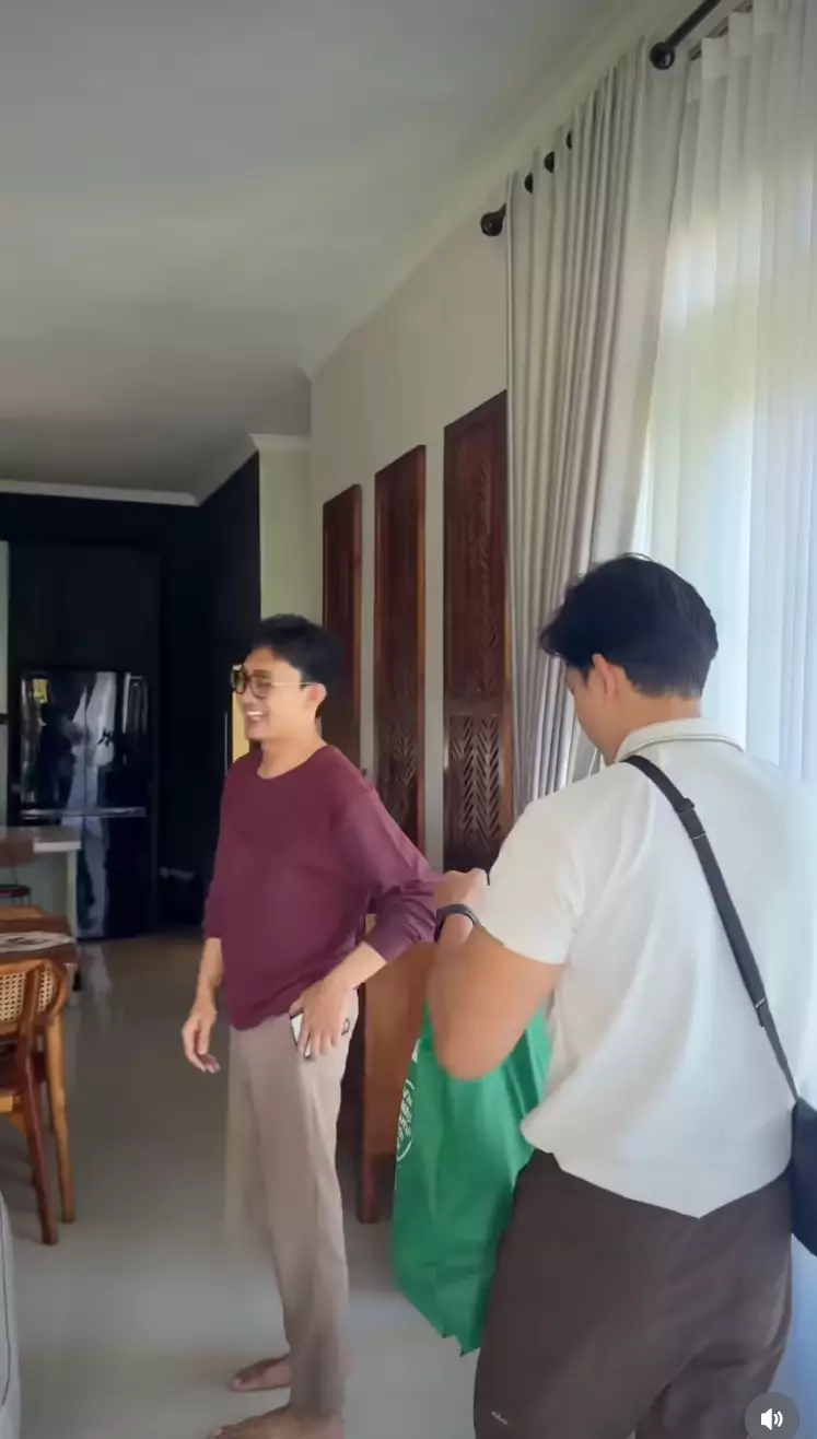 Rumah Bobby Tince Instagram @kikifarrel_