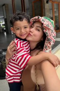 Istri Vincent Verhaag ini merasa terkejut saat mengetahui Don menggunakan kosakata yang tidak pantas.