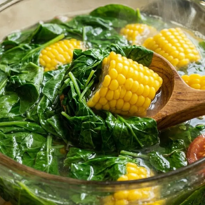 Resep sayur bayam bening segar &amp; sehat, simpel tapi bikin nambah nasi
