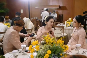 Momen Maia Estianty ajak bicara calon cucu, beri pesan soal waktu kelahiran yang bareng El Rumi nikah 