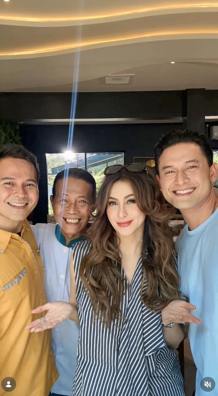 Reuni Jinny Oh Jinny © 2026 