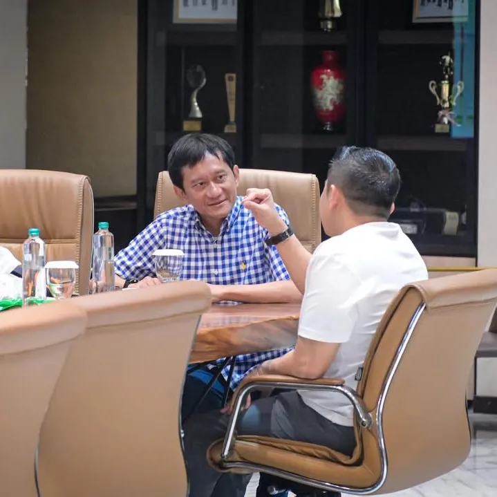 Rekam jejak karier Bobby Rasyidin, Dirut KAI yang terjun langsung dalam evakuasi tragedi kereta Bekasi