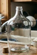 Cara membersihkan botol kaca yang susah dijangkau, hasil kesat dan bebas bau