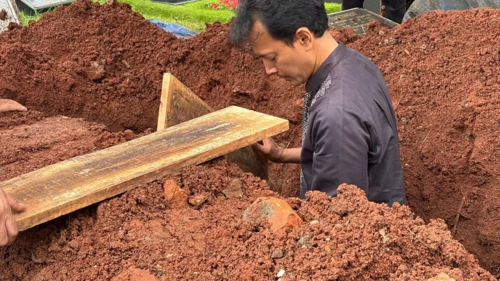 ibunda Fedi Nuril meninggal dunia © 2026 brilio.net