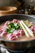 Cara ampuh menghilangkan bau prengus daging kambing, cukup pakai 3 rempah dapur ini