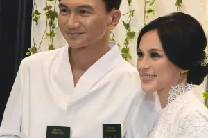Sahabat bongkar kisah asmara Anji Manji yang dinilai bucin dengan istri barunya, Desmiliana Ariyana