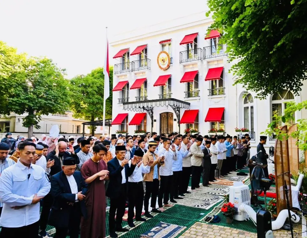 Prabowo Subianto Salat Idul Adha Paris © 2026 