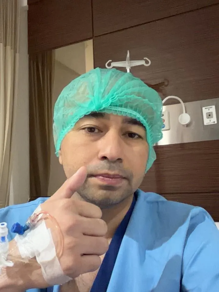Raffi Ahmad operasi bahu © 2026 
