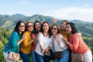 120 Nama grup arisan lucu, keren, dan bagus untuk ibu-ibu gaul