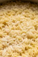 Nasi cepat kuning dan bau meski beras baru, ternyata ini penyebab yang sering terlewat