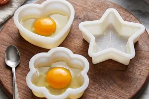 Cara menghilangkan bau amis telur di wadah silikon tanpa bikin lecet