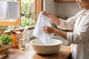 Cara menghilangkan bau apek pada serbet dapur tanpa pemutih, kembali segar dan tidak menyengat